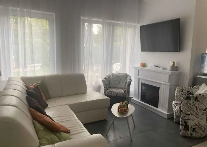 Beachfront In 54818 Semesterbostad