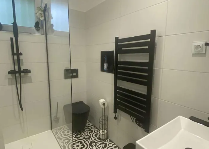 Beachfront In 54818 בית נופש *